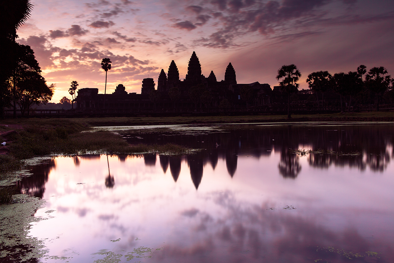 Путешествие по Камбодже: Рассвет над храмом Ангкор-Ват