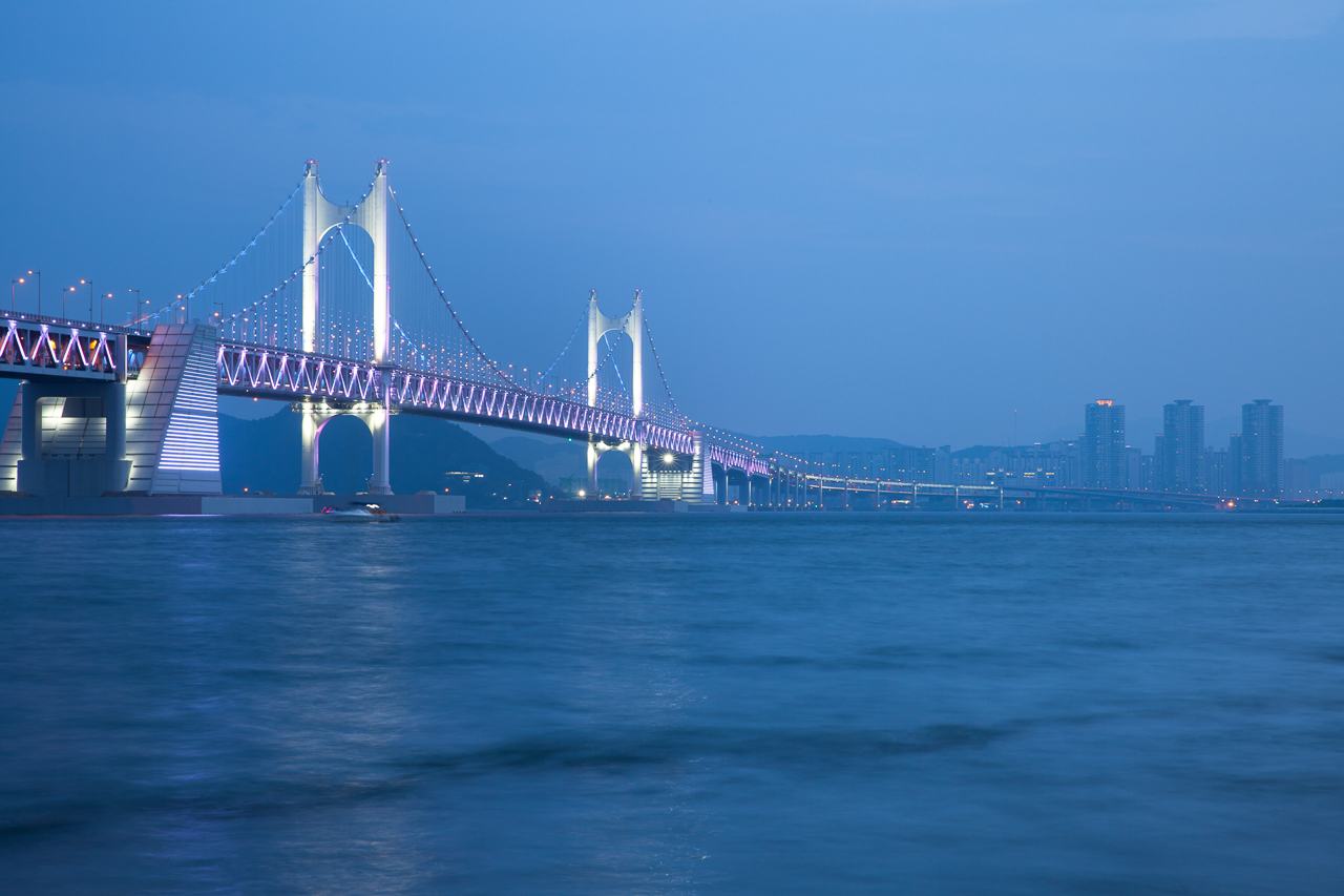 Путешествие по Южной Корее, Пусан: мост Кванан