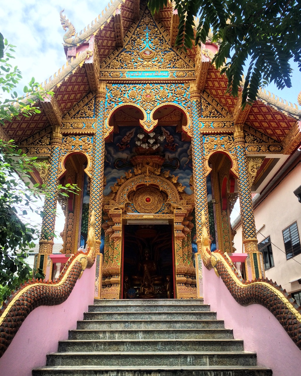 Путешествие по Таиланду, Чиангмай: Чиангмай — город храмов (Wat Dub Phai)